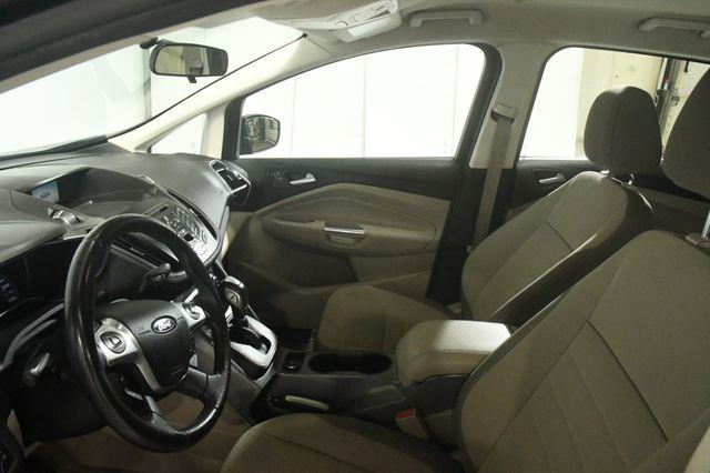 2013 Ford C-Max Hybrid SE photo