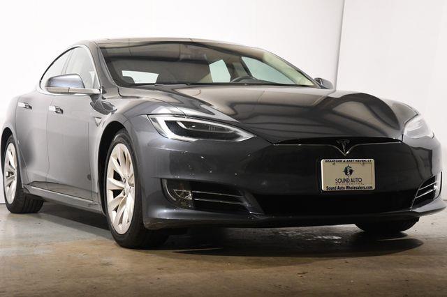 2016 Tesla Model S 90D photo