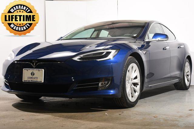 The 2018 Tesla Model S 100D photos