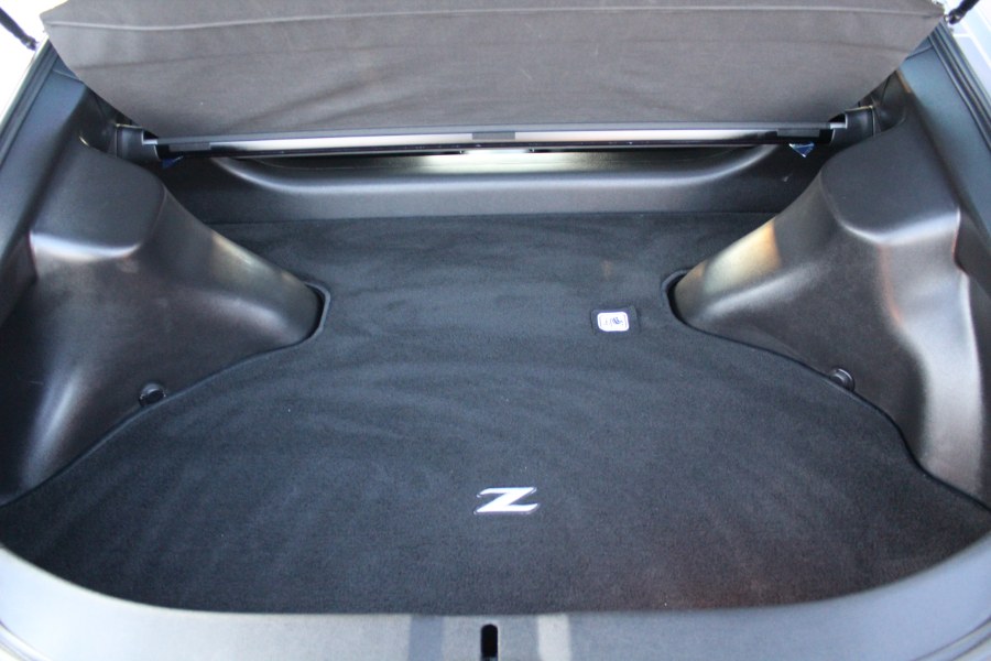 2016 Nissan 370Z 2dr Cpe Auto Touring photo