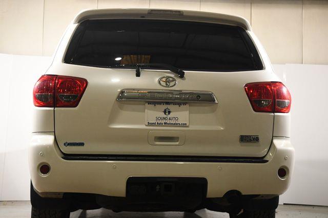 2014 Toyota Sequoia Platinum photo