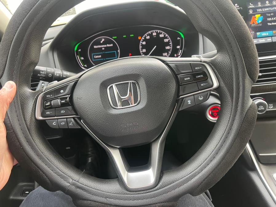 2020 Honda Accord Hybrid EX Sedan photo