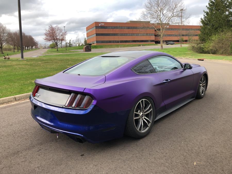 2016 Ford Mustang 2dr Fastback GT photo