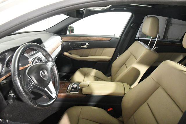 2013 Mercedes-Benz E-Class E350 4MATIC Luxury photo