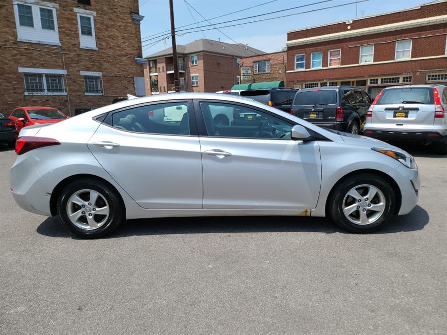 2014 Hyundai Elantra SE photo