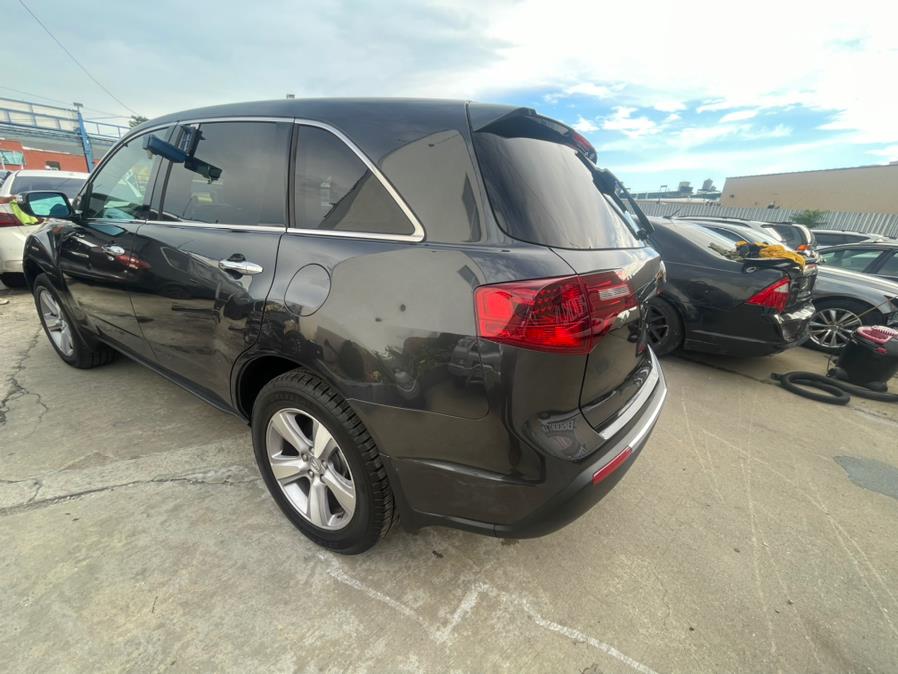 The 2013 Acura MDX Base w/Tech w/RES