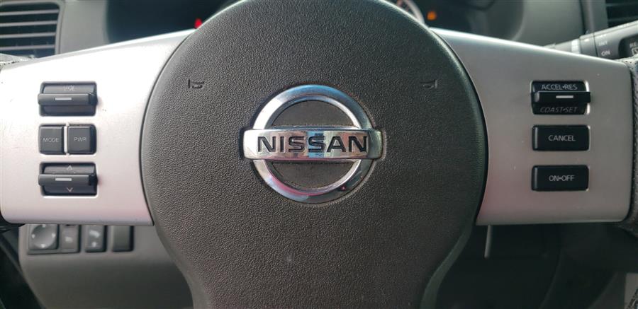 2008 Nissan Pathfinder S photo