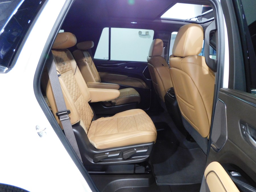 2023 Cadillac Escalade 4WD 4dr Premium Luxury photo