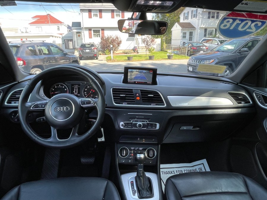 2018 Audi Q3 2.0 TFSI Premium quattro AWD photo