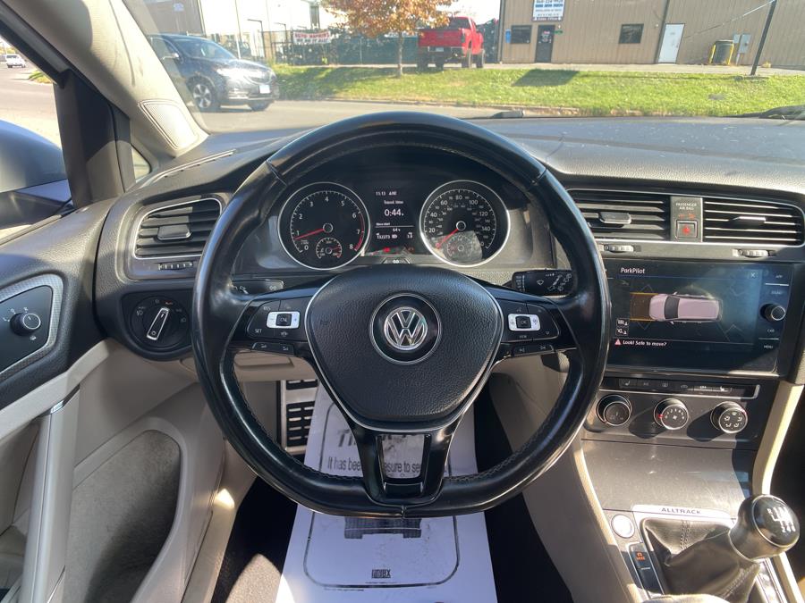 2019 Volkswagen Golf Alltrack TSI SE photo