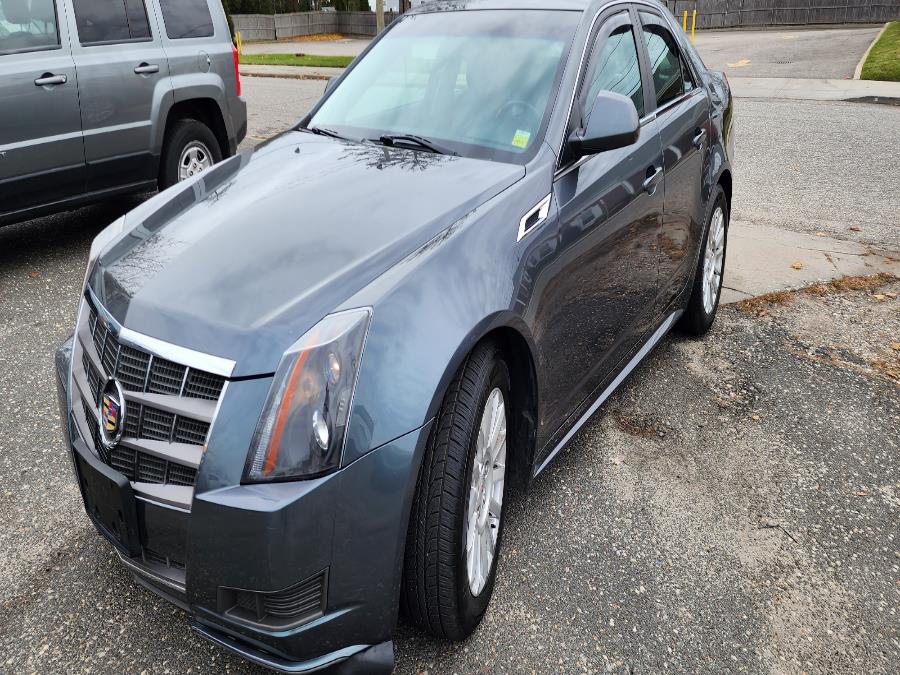 The 2011 Cadillac CTS 3.0L Luxury photos