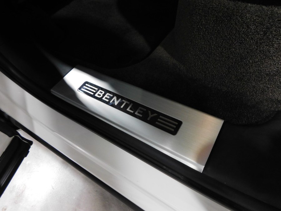 2018 Bentley Bentayga W12 Signature AWD photo