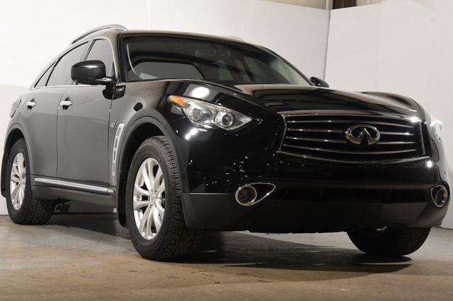 2015 Infiniti QX70 Luxe photo