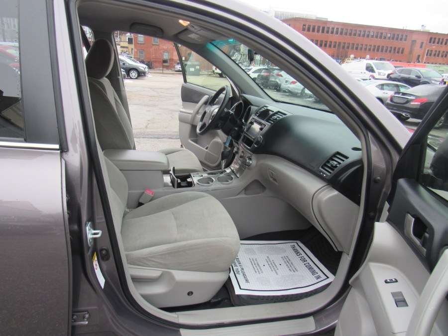 2013 Toyota Highlander Hybrid photo