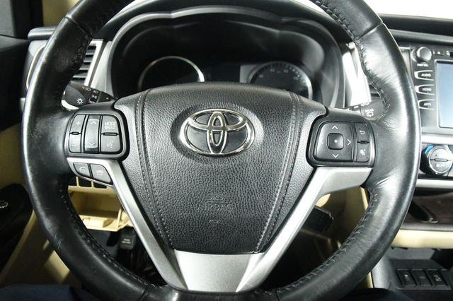 2014 Toyota Highlander XLE photo