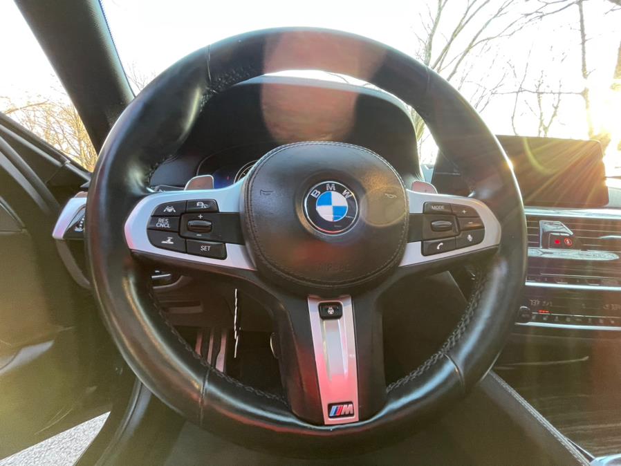 2018 BMW 5-Series M550i xDrive Sedan photo