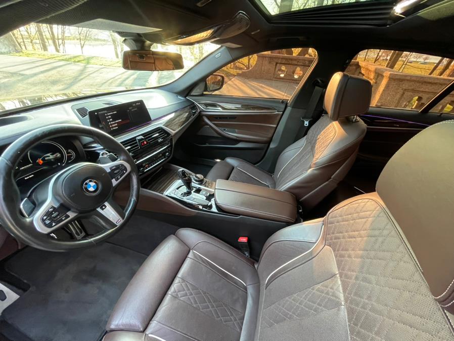 2018 BMW 5-Series M550i xDrive Sedan photo