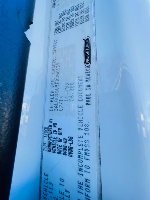 2015 Freightliner M2 106 26 FEET DRY BOX + LIFT GATE +  photo