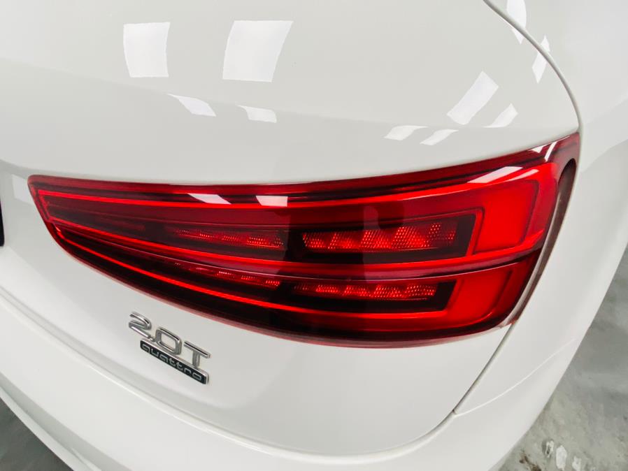 2017 Audi Q3 2.0 TFSI Premium Plus quattro  photo