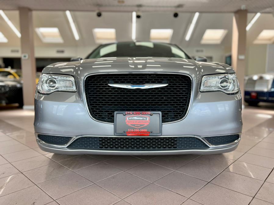 2015 Chrysler 300 4dr Sdn Limited AWD photo