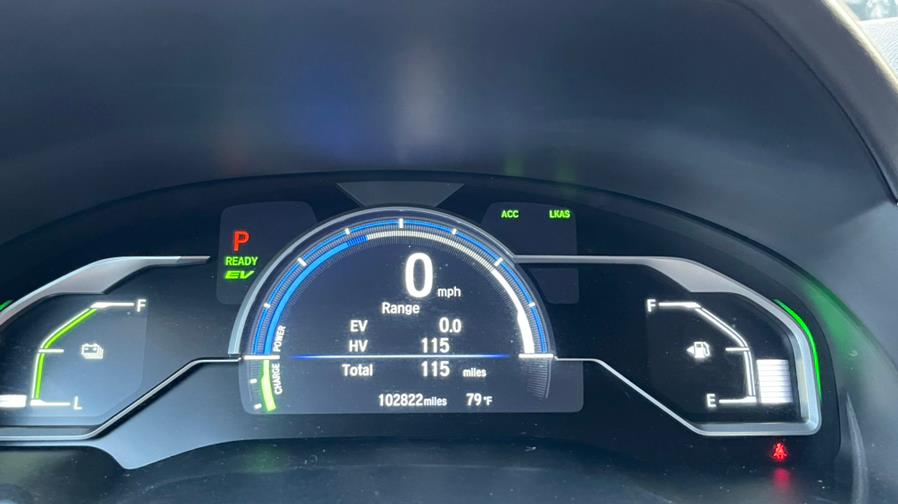 2018 Honda Clarity Plug-In Hybrid Touring Sedan photo