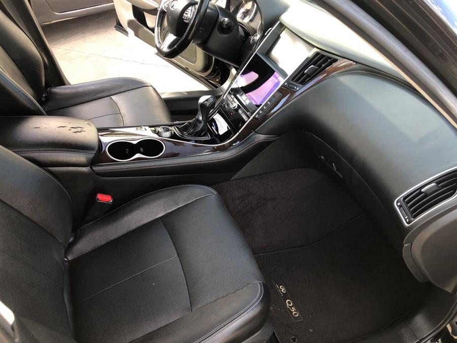 2017 Infiniti Q50 3.0T Premium AWD 4dr Sedan photo