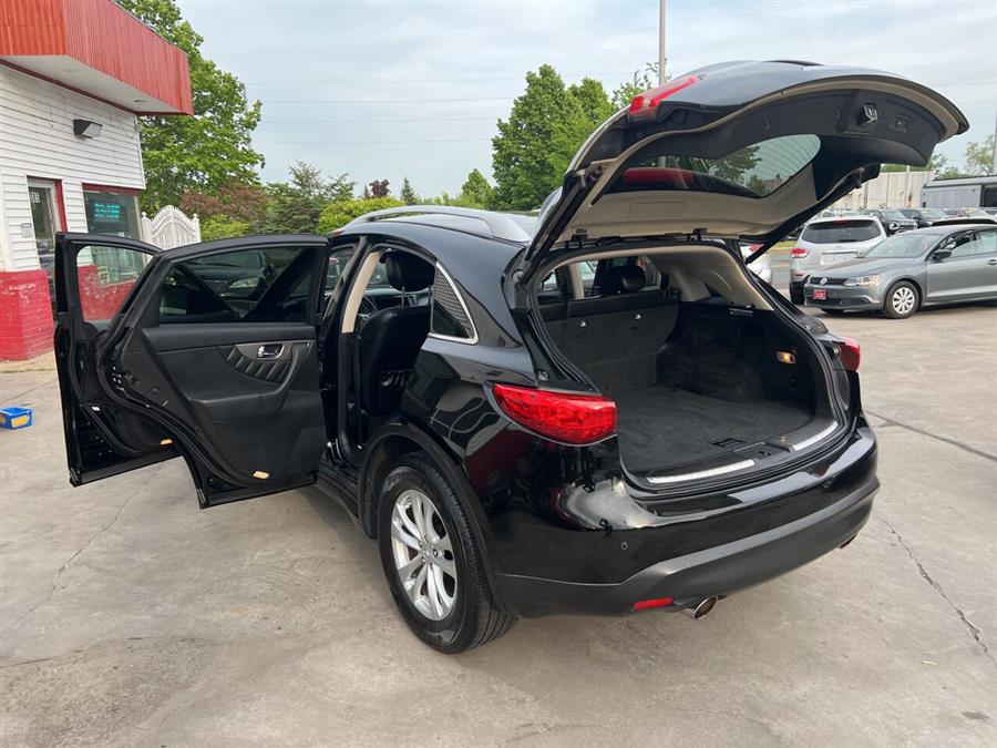 2015 Infiniti QX70 Base AWD 4dr SUV photo