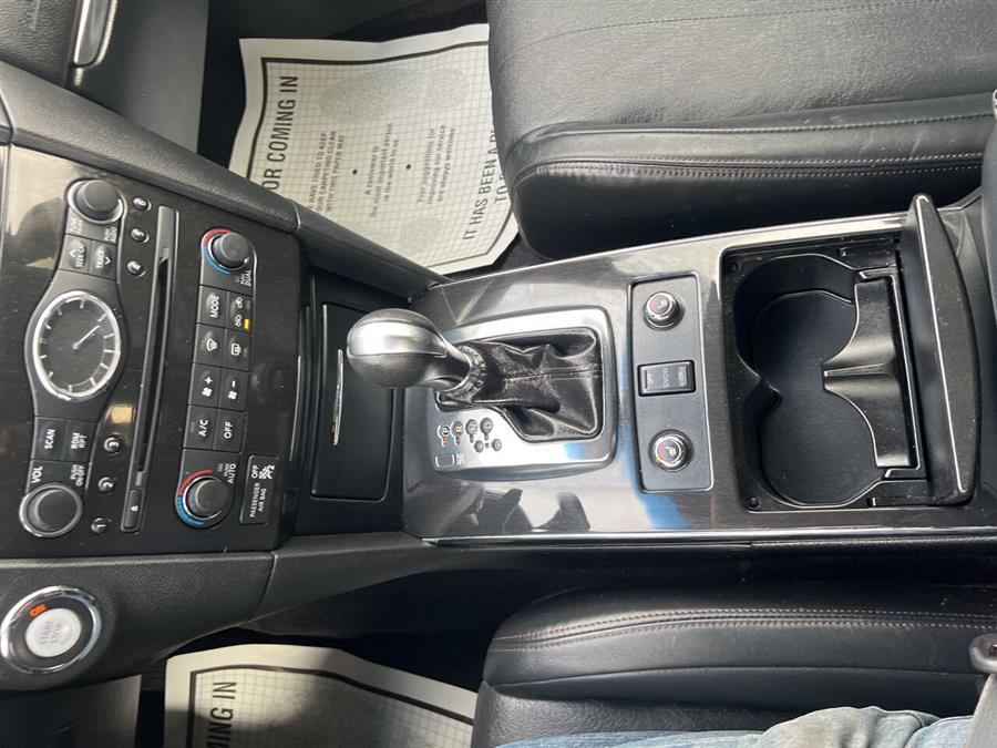 2015 Infiniti QX70 Base AWD 4dr SUV photo