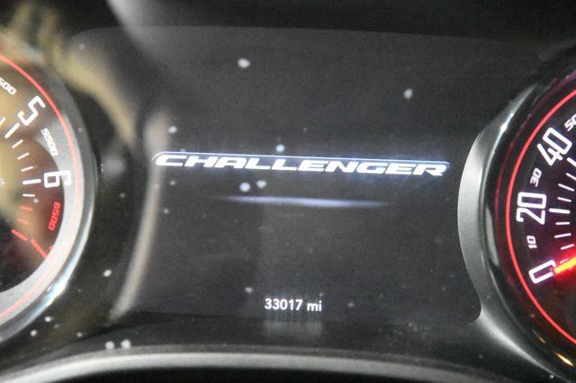 2017 Dodge Challenger SXT Plus photo