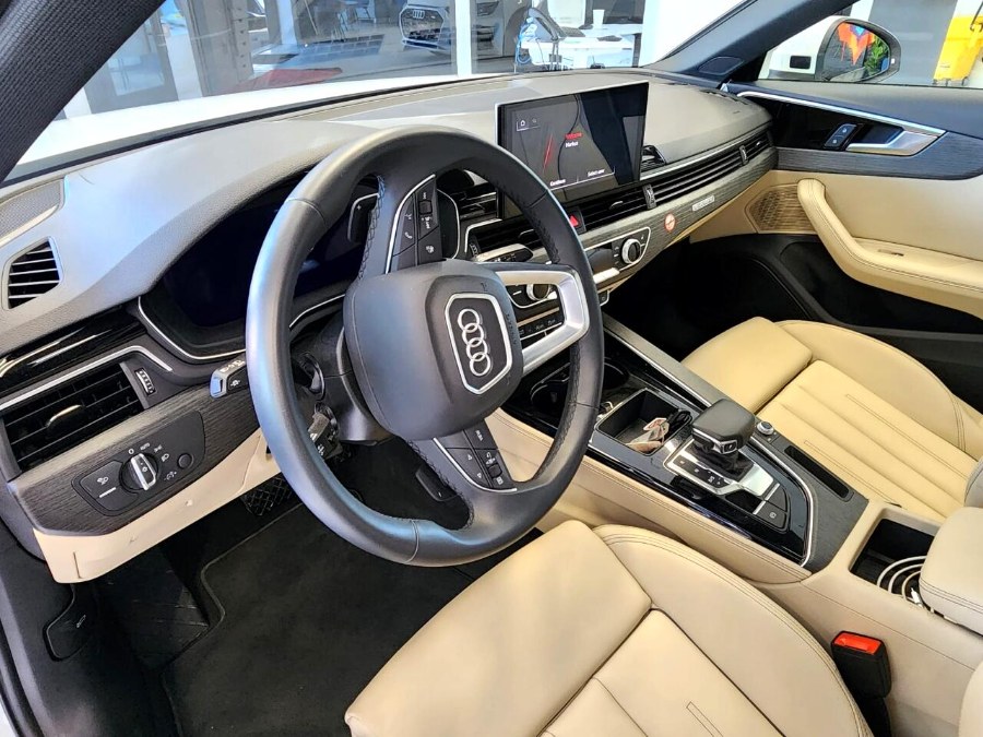 2023 Audi A4 SEDAN S line Premium Plus 45 TFSI qu photo