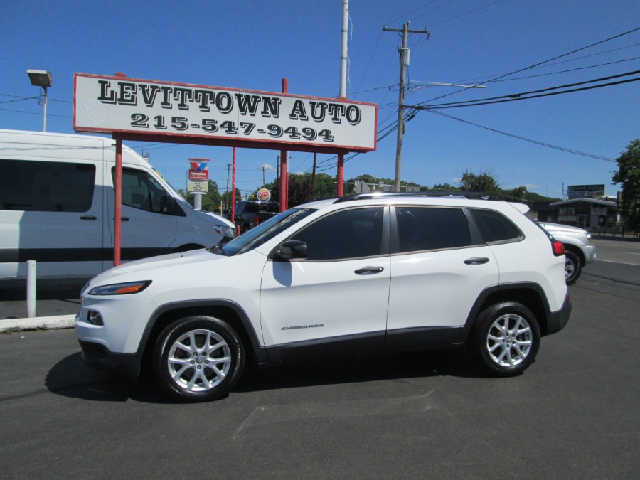 2016 Jeep Cherokee FWD 4dr Sport photo