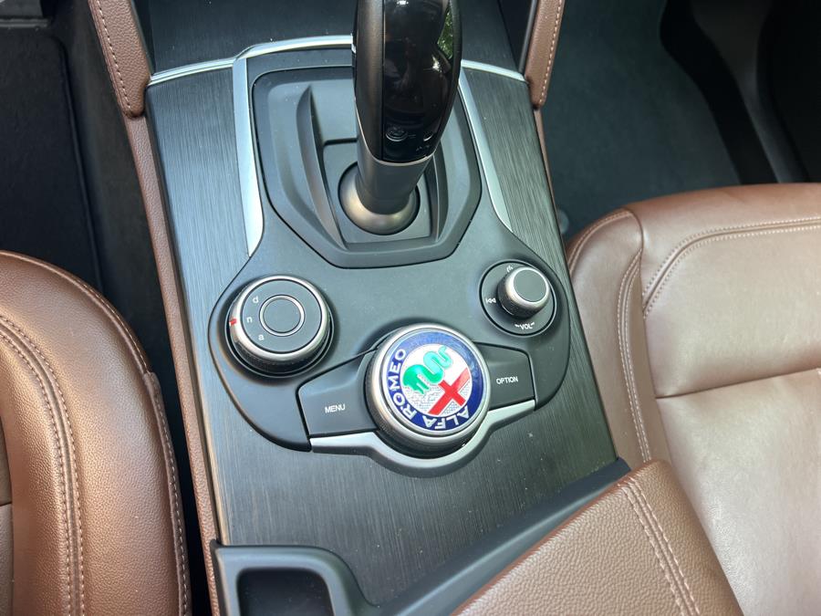 2019 Alfa Romeo Stelvio AWD photo