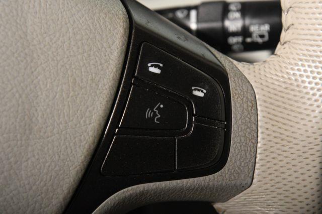 2014 Toyota Sienna XLE 7-Passenger photo