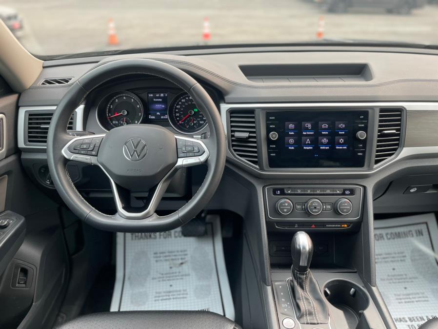 2021 Volkswagen Atlas 2021.5 3.6L V6 SE w/Technology photo