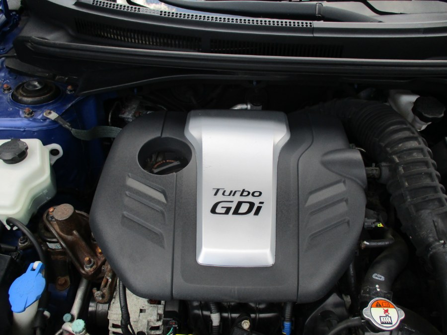 2015 Hyundai Veloster Turbo photo