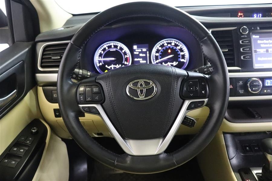 2018 Toyota Highlander XLE photo