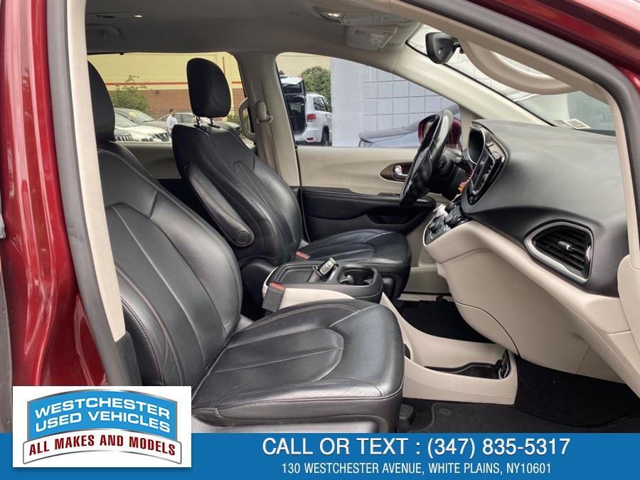 2019 Chrysler Pacifica Touring L in White Plains, NY