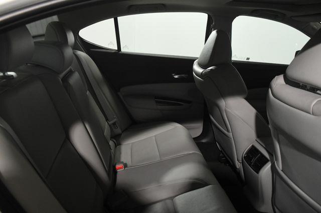 2017 Acura TLX SH-AWD V6 w/Advance photo
