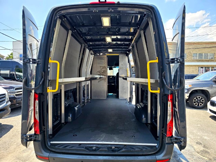 2019 Mercedes-Benz Sprinter 2500 wagon high roof 170-in WB