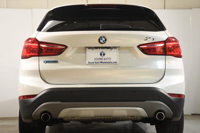 2016 BMW X1 xDrive28i photo