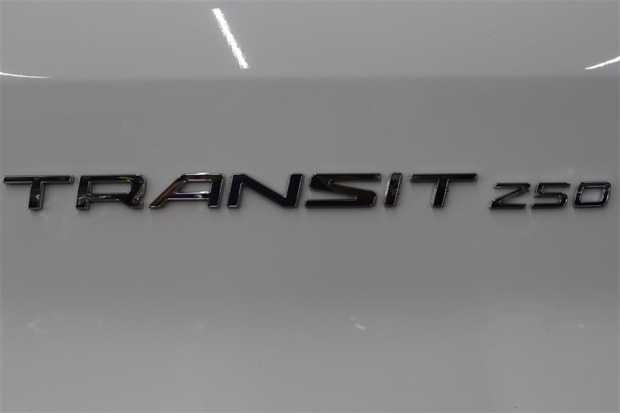 2021 Ford TRANSIT T-250 photo