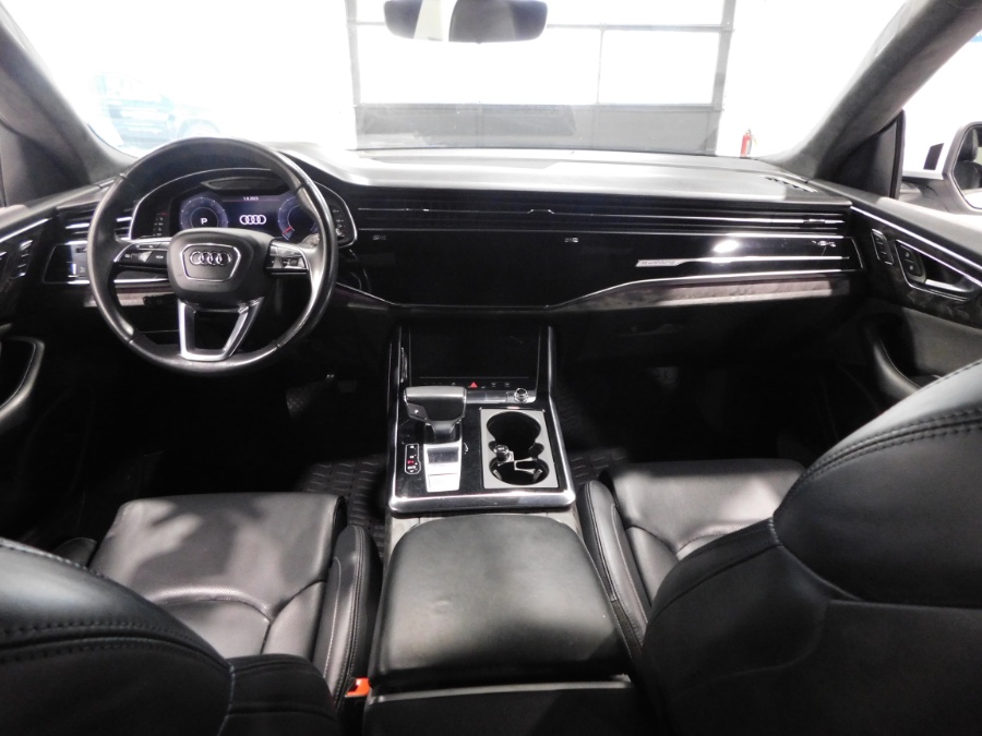 2019 Audi Q8 Prestige 55 TFSI quattro photo