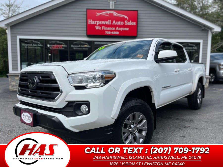 The 2019 Toyota Tacoma 4WD SR5 Double Cab 5'' Bed V6 AT ( photos