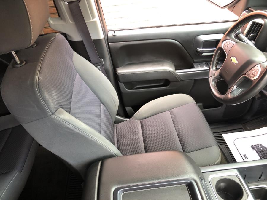 2015 Chevrolet Silverado 1500 4WD Crew Cab LT photo