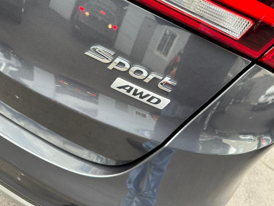 2018 Hyundai Santa Fe Sport 2.4L Auto AWD photo