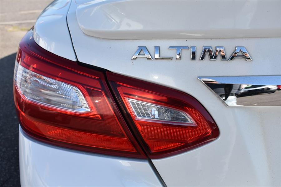 2016 Nissan Altima 2.5 photo