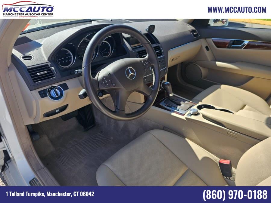 2011 Mercedes-Benz C-Class C300 4MATIC Luxury photo