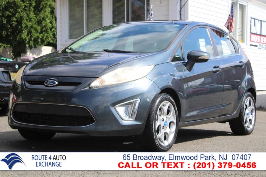2011 Ford Fiesta SES photo