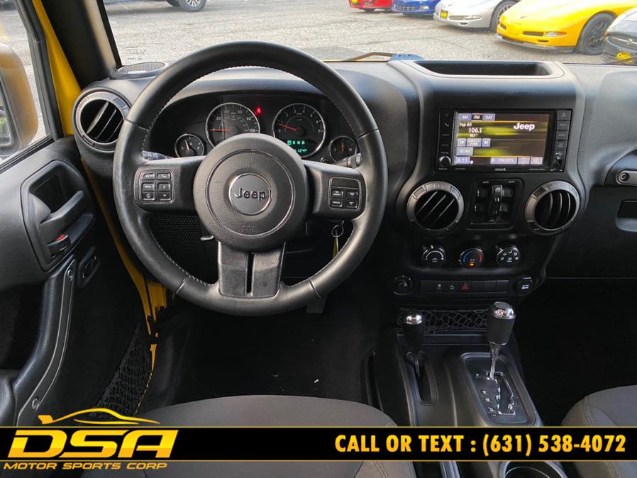 2015 Jeep Wrangler Unlimited 4WD 4dr Sport photo