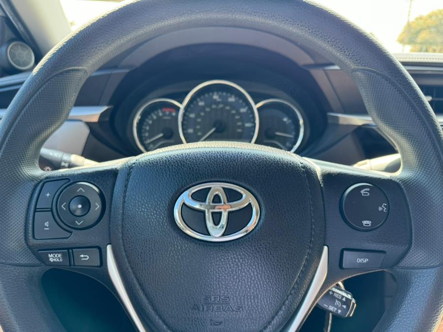 2015 Toyota Corolla 4dr Sdn CVT LE Plus (Natl) photo